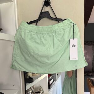 Alo Light Green Tennis outfit